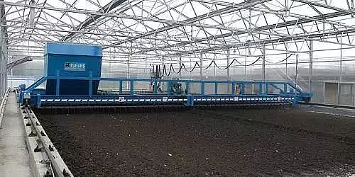 ������x�Ӿ۱�ϩ�������a�S������̎��̎�õĶ��x�����ڵĆ��}�ͽ�Q����