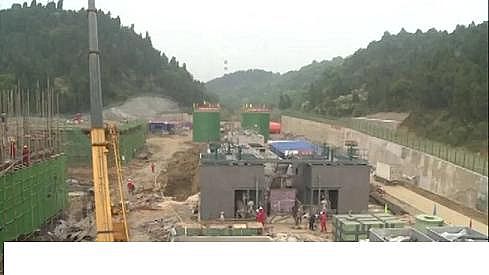 ��������̿1-2mm�S�҇�(gu��)��(n��i)�ׂ�(g��)�(y��)�r��a(ch��n)��ˮ̎�������ڸ����M(j��n)���O(sh��)�䰲�b�A������ˮ�_(d��)һ��(j��)��(bi��o)��(zh��n)