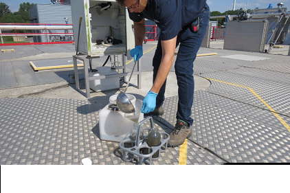 ��Ʒ���F̼΢늽����ϏS�Һ��m��ȫ��������(n��i)������ˮ�������¹ڲ���Covid-19�O(ji��n)�yϵ�y(t��ng)